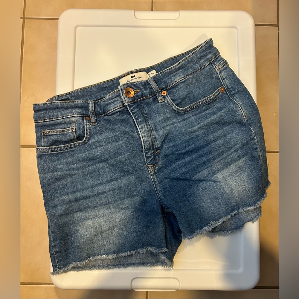 EUC Vineyard Vines Blue Jean Shorts